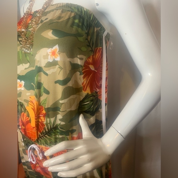 STRAPLESS Tropical Jumpsuit - Picture 4 of 12